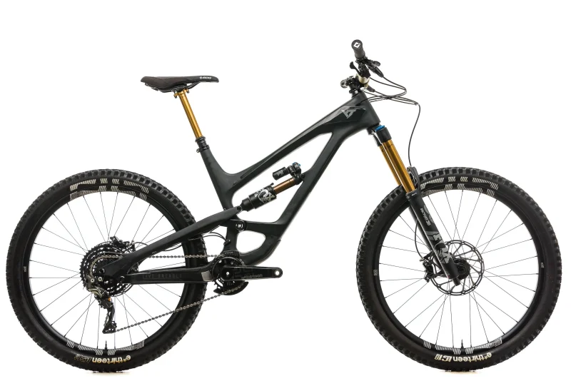 2019 yt capra 27 cf pro large mountain bike scaled