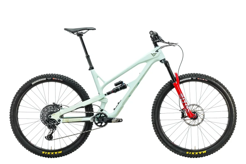 2020 yt jeffsy pro 29 x large mountain bike scaled