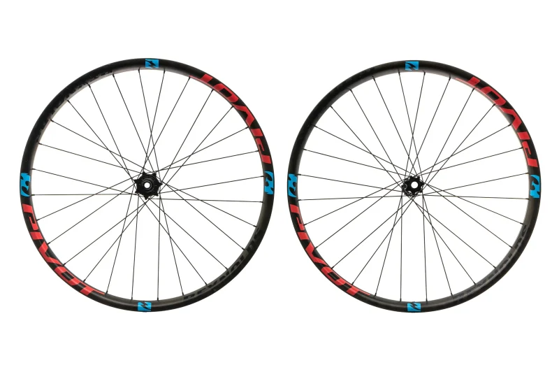 27 5 carbon tubeless wheelset w i9 hubs pivot reynolds scaled