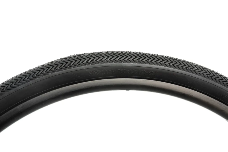 700c tubeless sawtooth tire 42mm 120 tpi specialized scaled