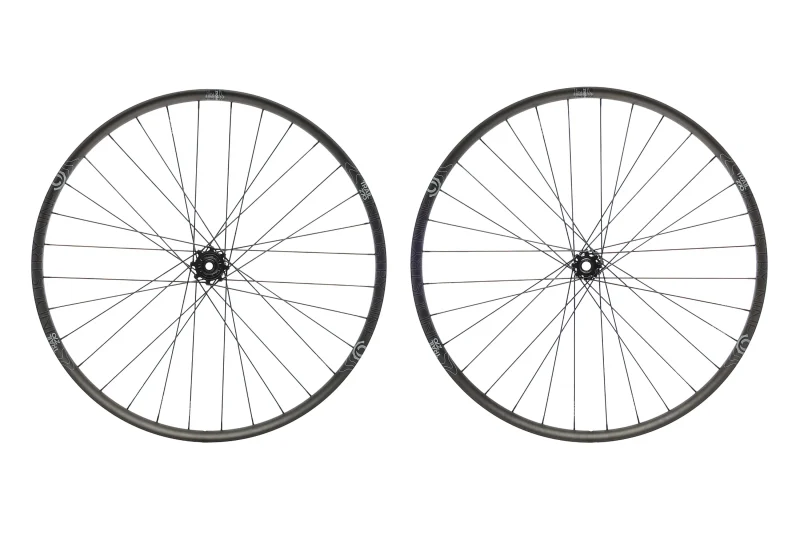 alloy 29 tubeless wheelset w i9 hydra hubs by industry nine scaled