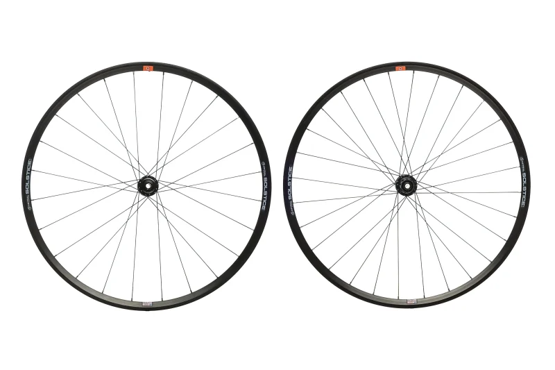 astral solstice 700c tubeless aluminum wheelset scaled