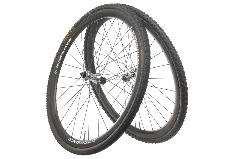 bontrager aeolus 3 xxx 700c carbon tubular disc wheelset scaled