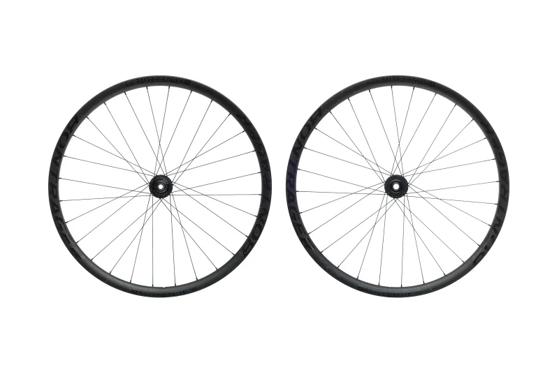 bontrager kovee elite 30 carbon tubeless 29in wheelset scaled