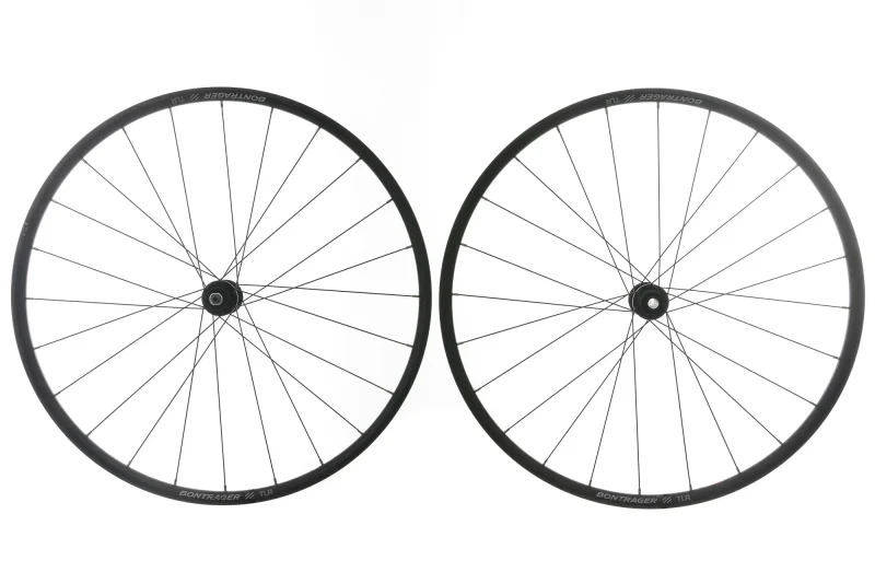 bontrager tlr 700c aluminum clincher wheelset