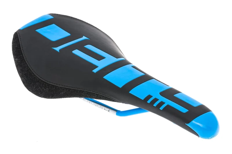 deity speedtrap 140mm cr mo saddle black blue