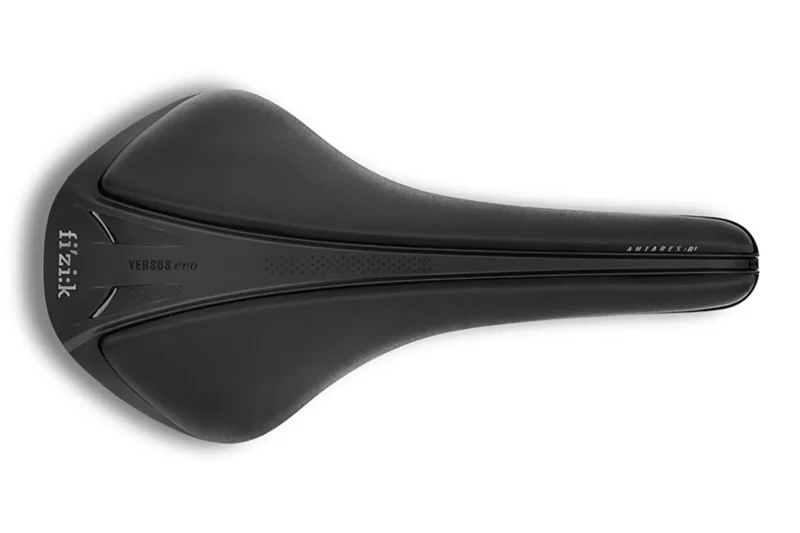 fizik antares r1 versus evo saddle 139mm carbon rails black