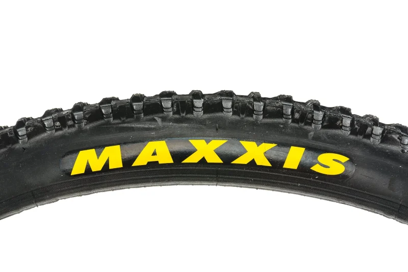 maxxis high roller ii 27 5 x 2 4 clincher tire with