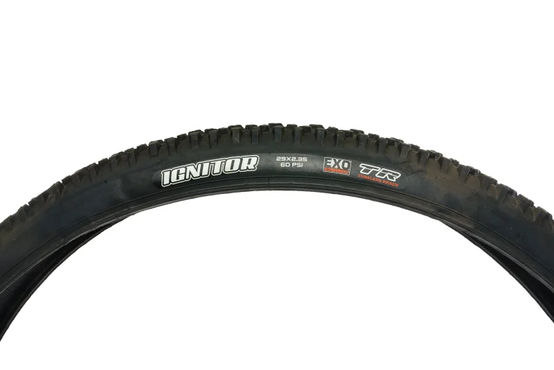 maxxis ignitor 29 x 2 35 60 tpi tubeless tires w exo protection scaled