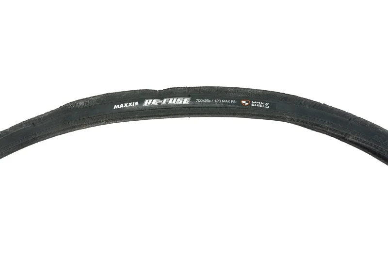 maxxis re fuse 700c x 25mm clincher tires high performance