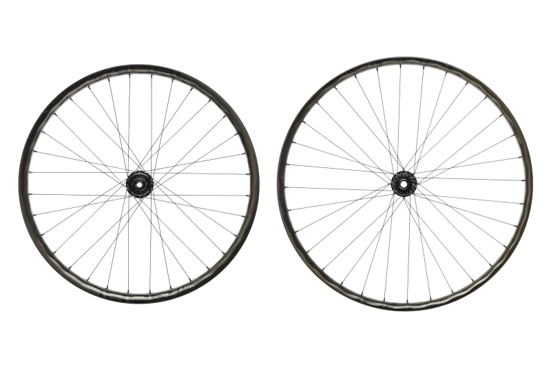 nobl tr37 tr41 carbon tubeless wheelset 29 27 5 scaled