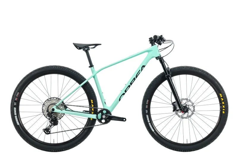 orbea alma m30 2022 medium mountain bike scaled