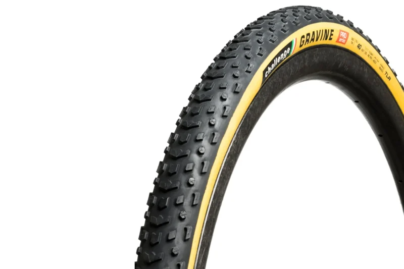 pro 700c tubeless tires tan black