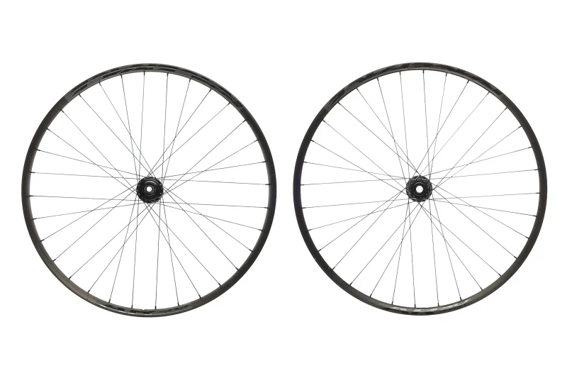 race face ar30 aluminum tubeless 29 wheelset scaled