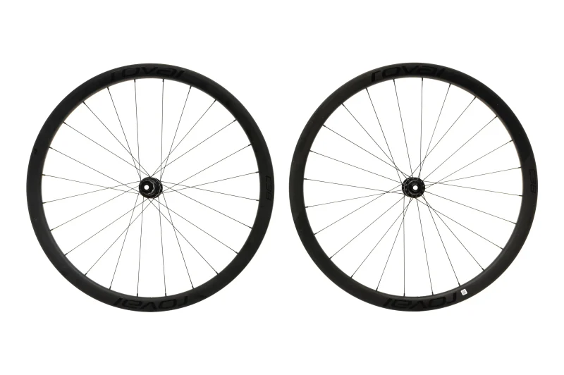 roval c38 disc carbon tubeless 700c wheelset scaled