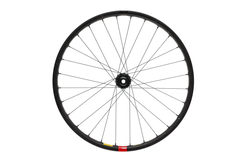 santa cruz reserve 30 carbon 27 5 tubeless front wheel scaled