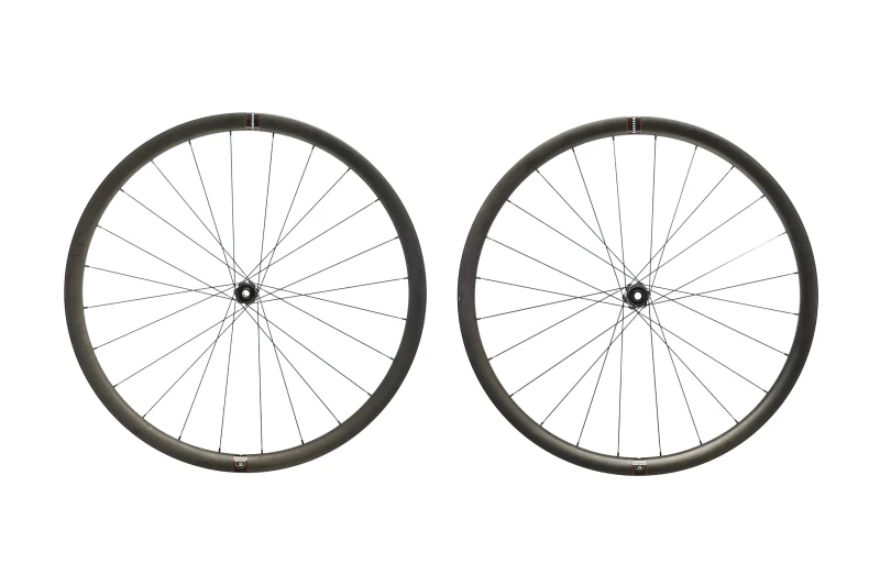 santa cruz reserve 32 carbon tubeless wheelset 700c scaled