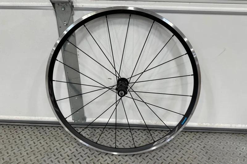 shimano rs300 700c alloy rear wheel clincher