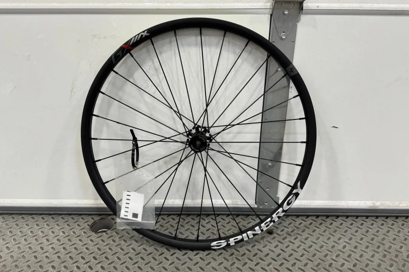 spinergy gx 27 5 tubeless front wheel cl disc