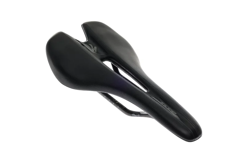 toupe saddle 130mm carbon rails black edition scaled